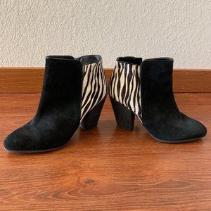Guess Cardio Zebra Booties, 8.5